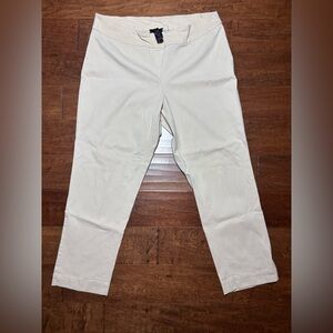 Women’s Slim-Sation Straight Khaki Pants in Light Beige